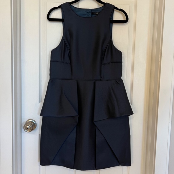 Tibi Navy blue, size 12 designer dress, MINT! NWT NEW Open back detail - Picture 9 of 10